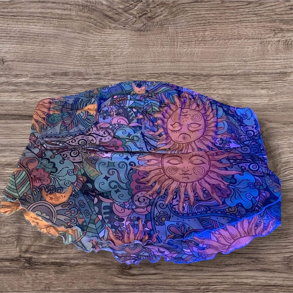 ROMWE Aesthetic on Lock Sun and moon halter top.
